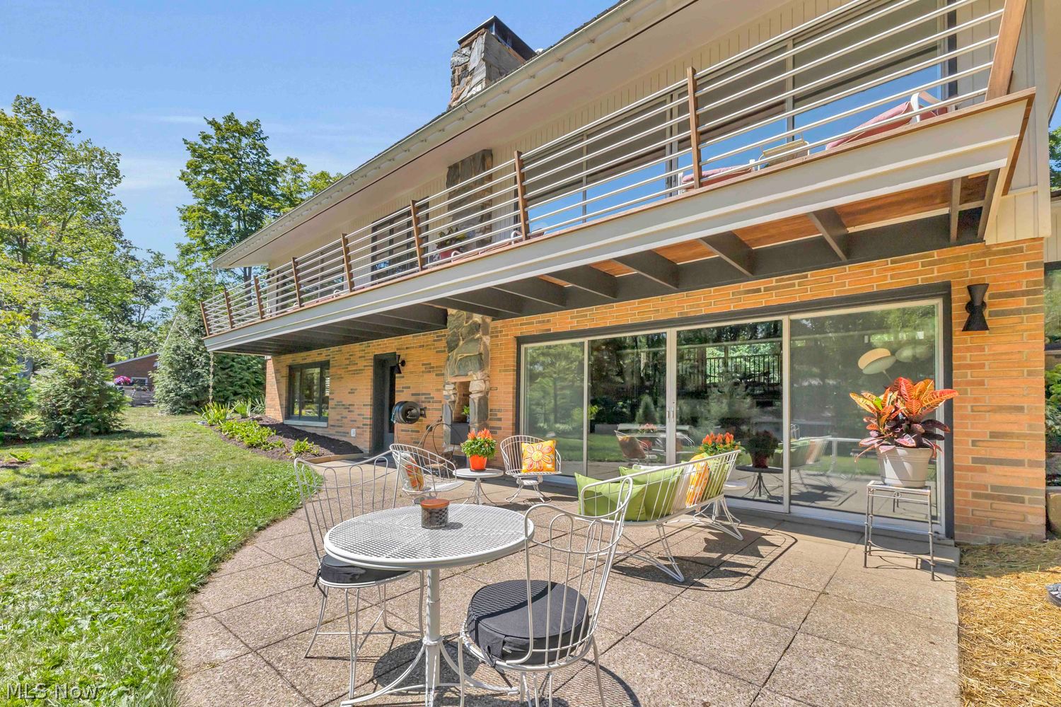 29523 Wolf Road Bay Village OH 44140