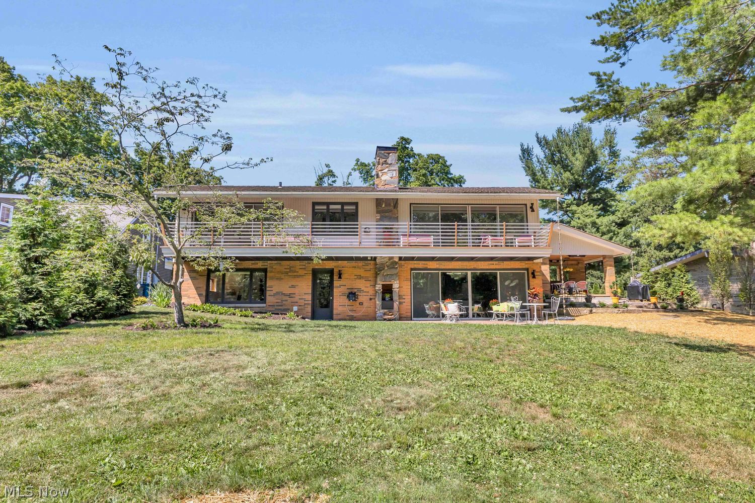 29523 Wolf Road Bay Village OH 44140