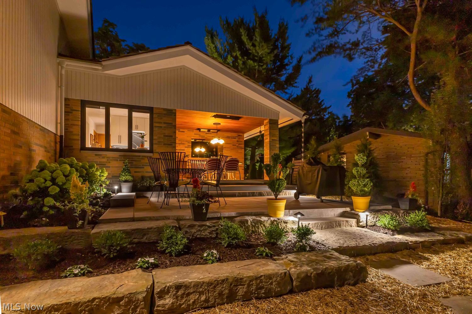 29523 Wolf Road Bay Village OH 44140