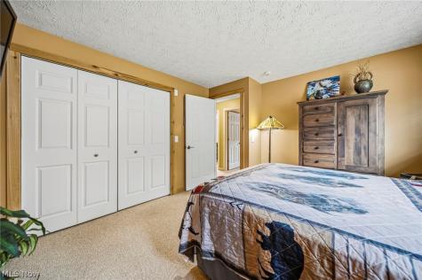 9060 Bluejay Lane Mentor OH 44060
