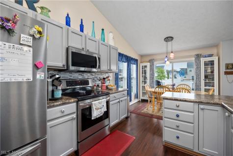 6463 Rubystone Lane Medina OH 44256
