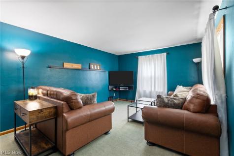 224 Ertle Avenue NE Massillon OH 44646