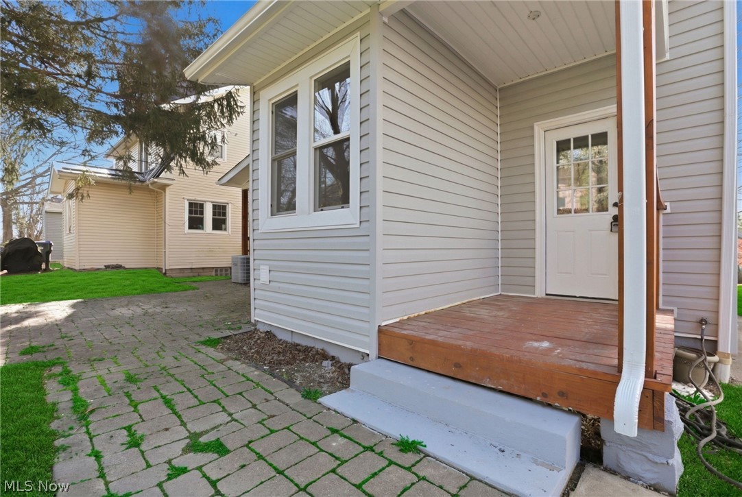 637 Lenox Avenue Zanesville OH 43701