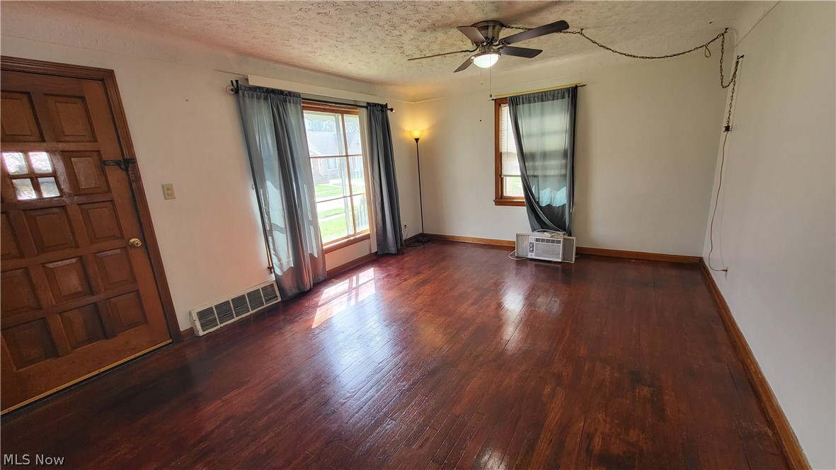6014 Laverne Avenue Parma OH 44129