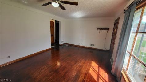 6014 Laverne Avenue Parma OH 44129