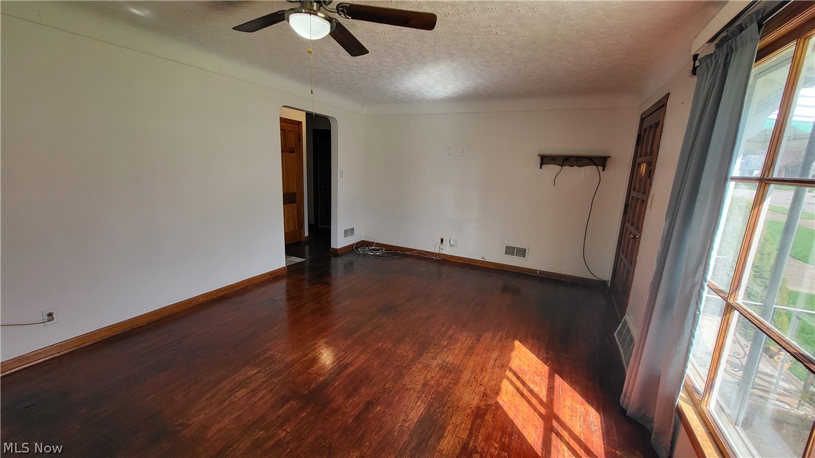 6014 Laverne Avenue Parma OH 44129
