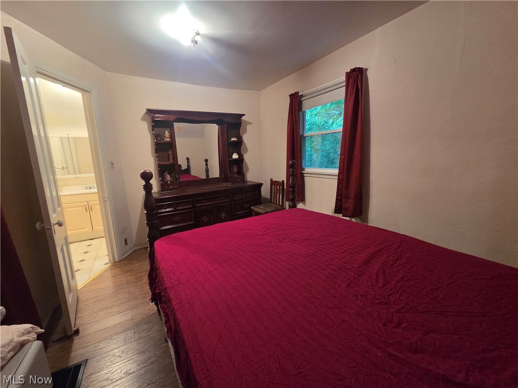 1055 E 68th Street Cleveland OH 44103