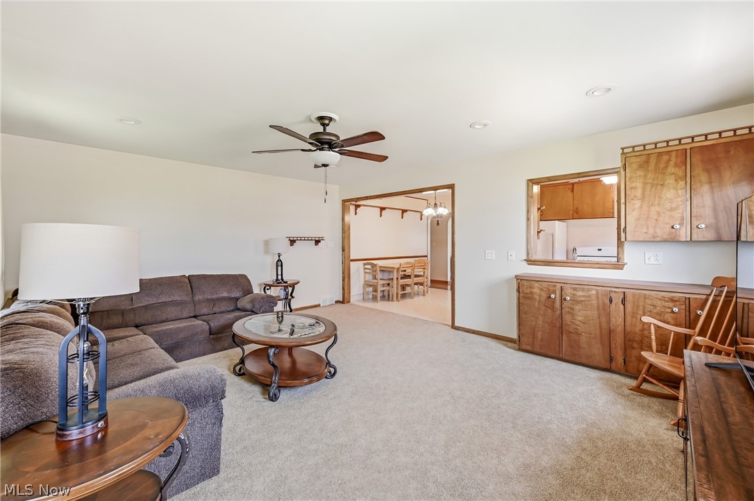 35 S Kimberly Avenue Austintown OH 44515
