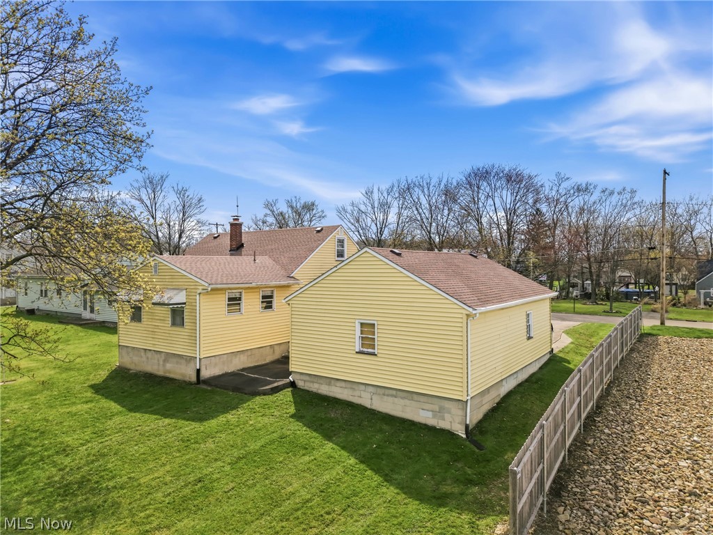 35 S Kimberly Avenue Austintown OH 44515