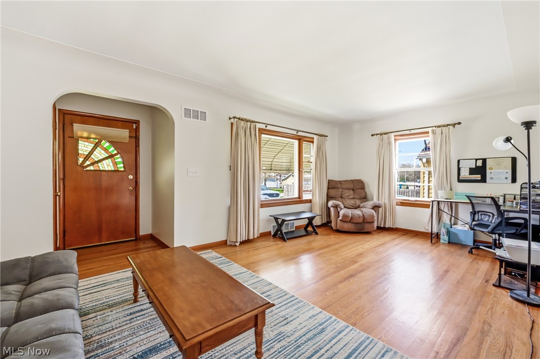 35 S Kimberly Avenue Austintown OH 44515