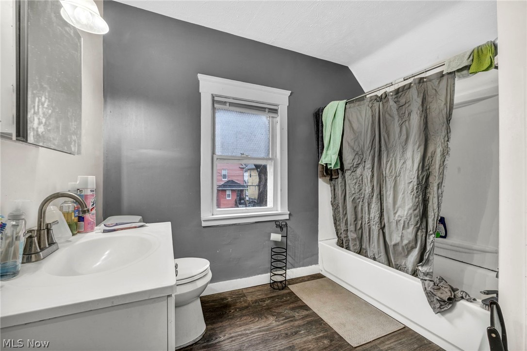 1639 Delmont Avenue East Cleveland OH 44112
