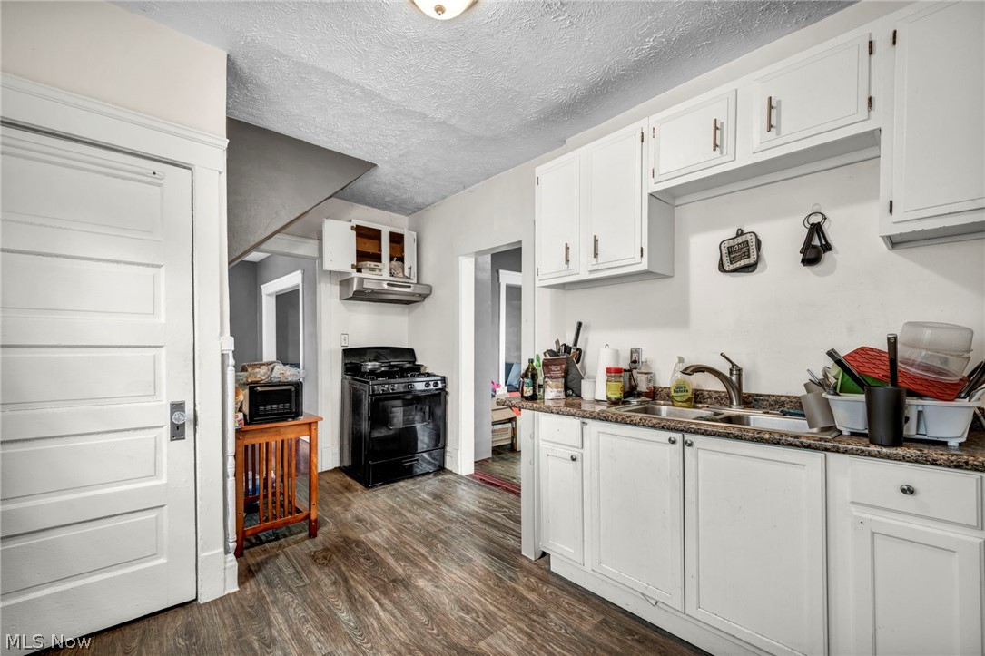 1639 Delmont Avenue East Cleveland OH 44112
