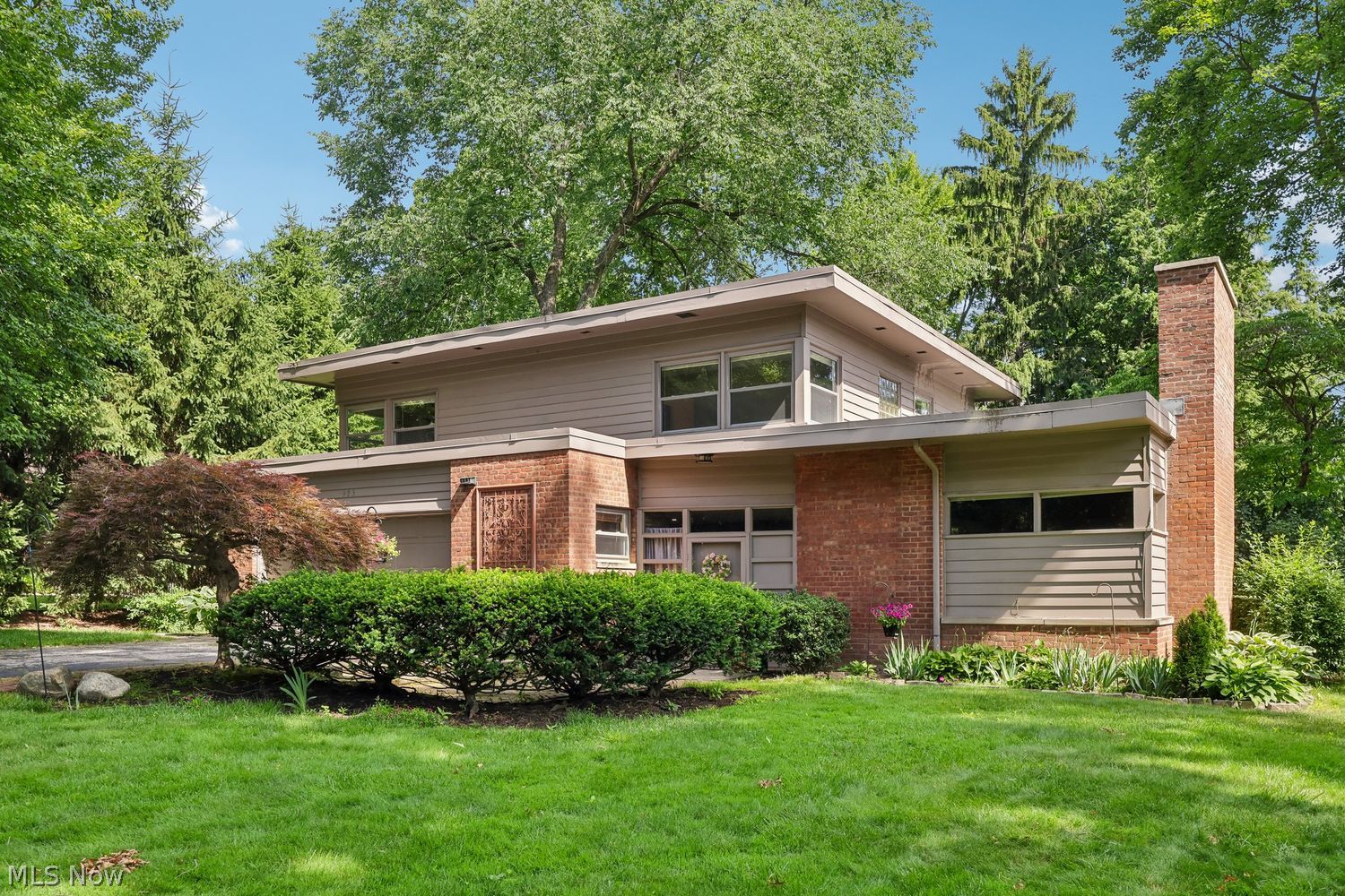 953 Genesee Road Akron OH 44303