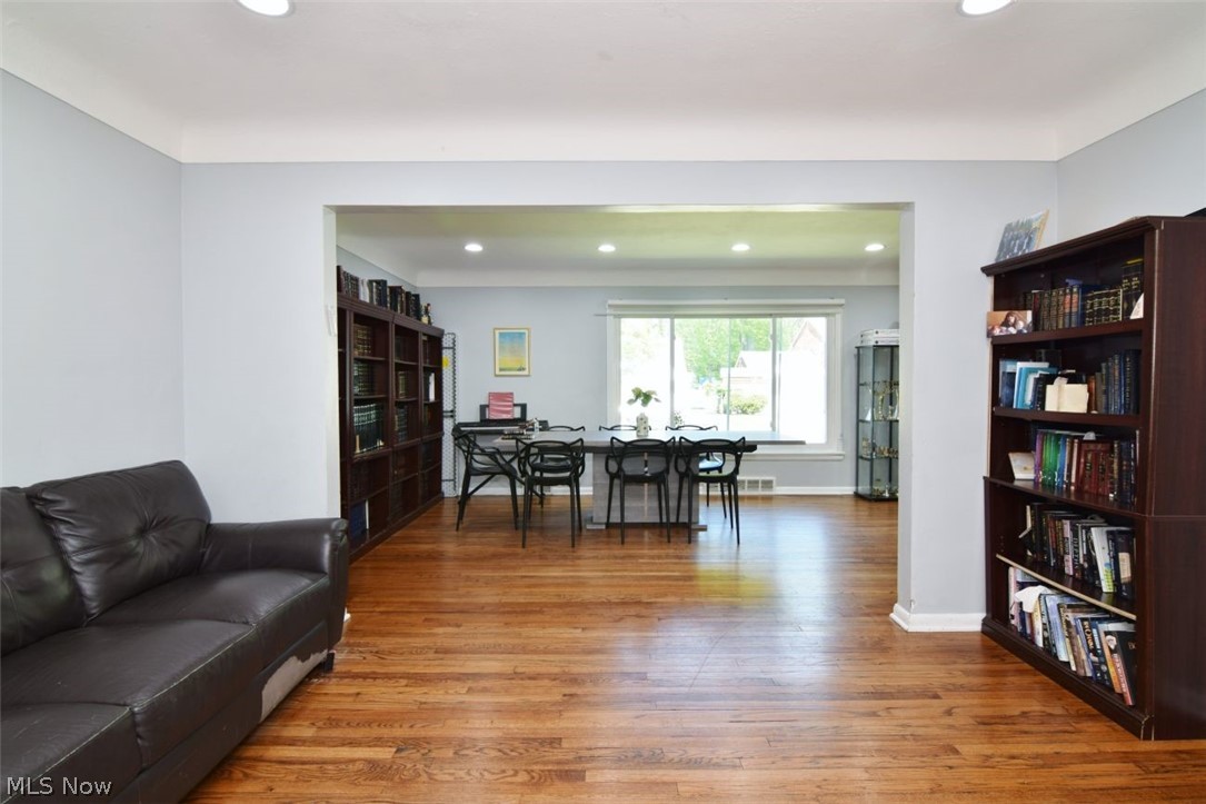3656 Severn Road Cleveland Heights OH 44118