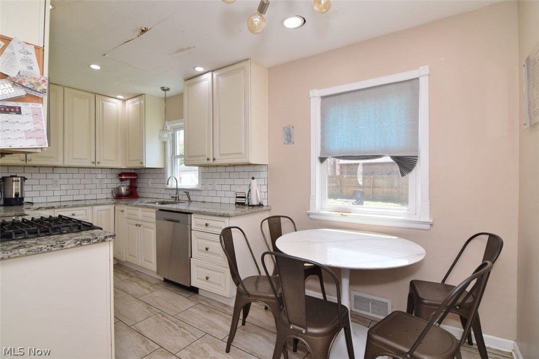 3656 Severn Road Cleveland Heights OH 44118