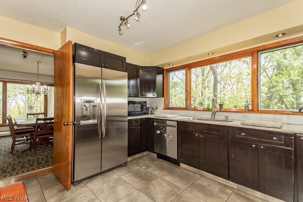 6811 Drexel Drive Seven Hills OH 44131