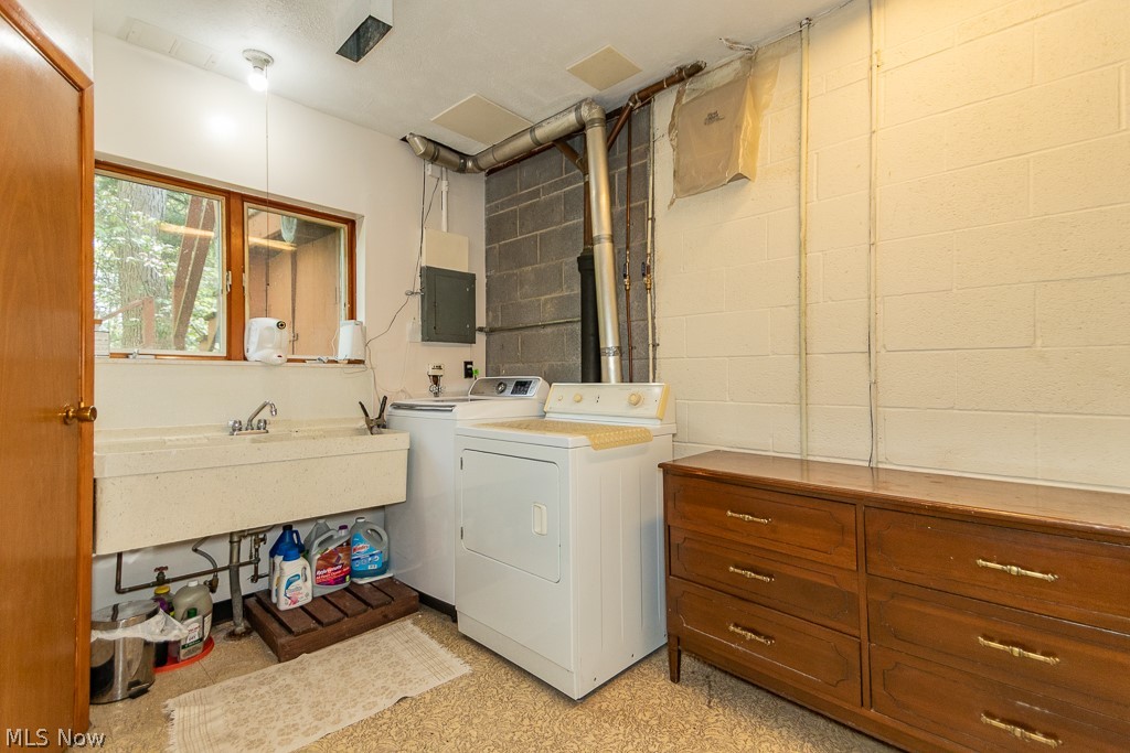 6811 Drexel Drive Seven Hills OH 44131