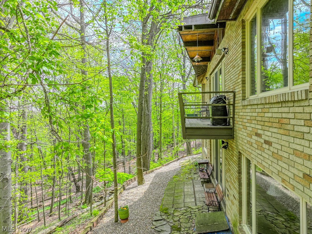 6811 Drexel Drive Seven Hills OH 44131