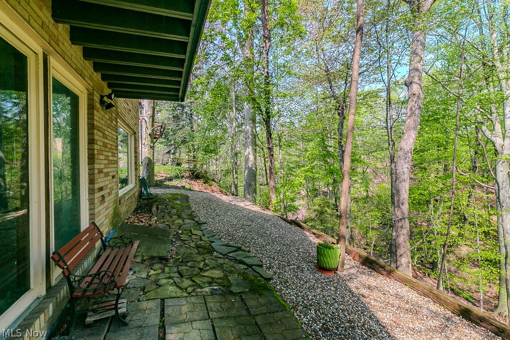 6811 Drexel Drive Seven Hills OH 44131