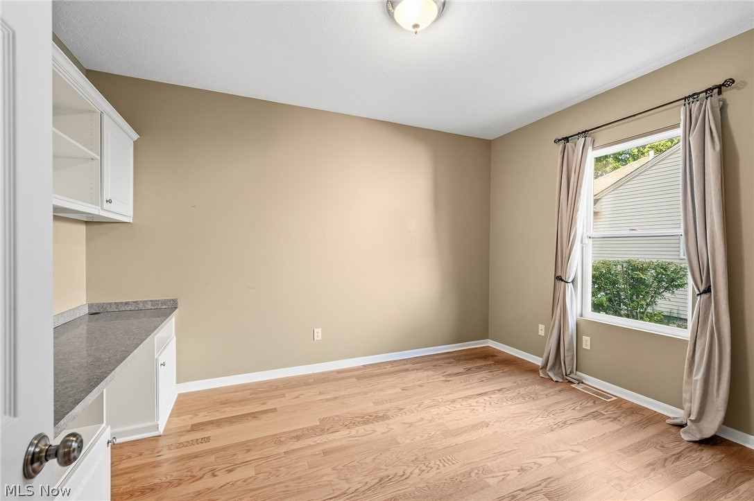 32925 Titus Hill Lane Avon Lake OH 44012