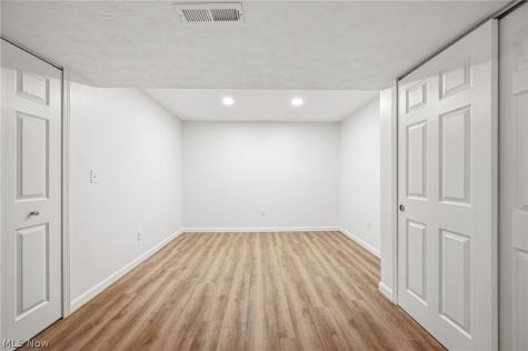 32925 Titus Hill Lane Avon Lake OH 44012