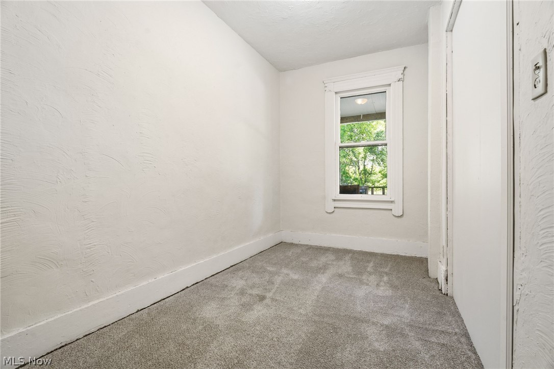 146 Albert Street NE Warren OH 44483