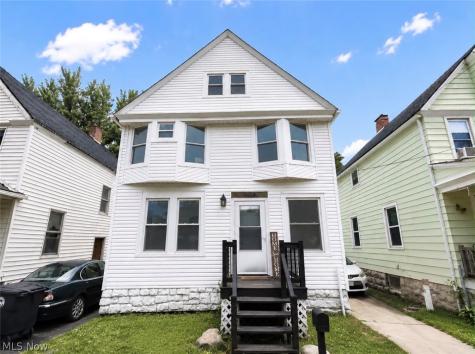 3916 Mapledale Avenue Cleveland OH 44109
