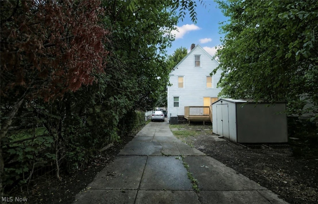 3916 Mapledale Avenue Cleveland OH 44109