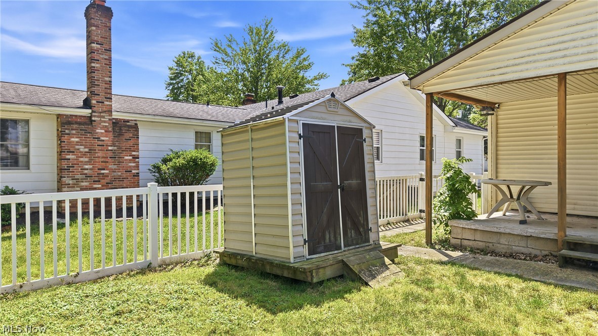 349 Westview Avenue Hubbard OH 44425