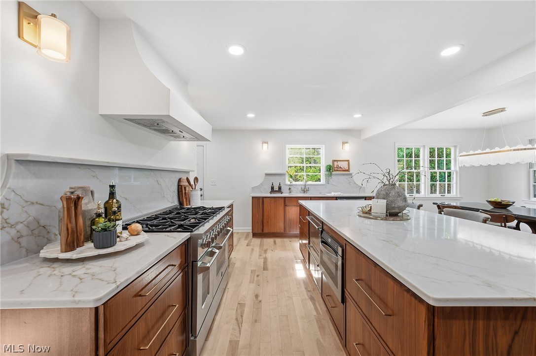21510 Halburton Road Beachwood OH 44112