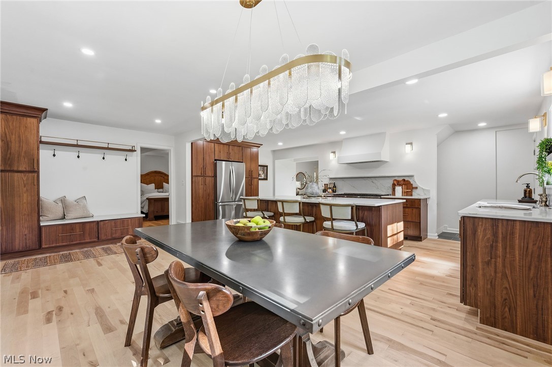 21510 Halburton Road Beachwood OH 44112