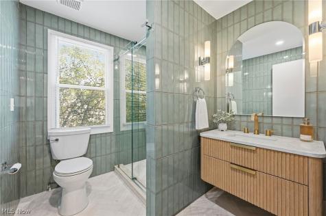 21510 Halburton Road Beachwood OH 44112