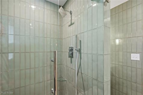 21510 Halburton Road Beachwood OH 44112