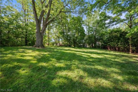 21510 Halburton Road Beachwood OH 44112