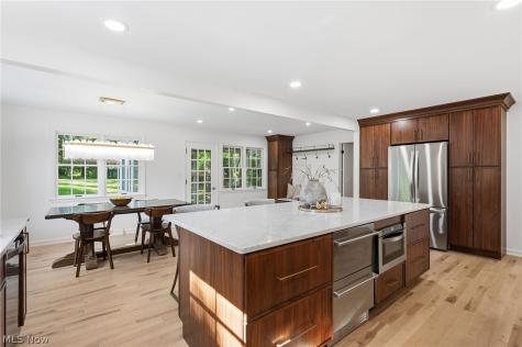 21510 Halburton Road Beachwood OH 44112
