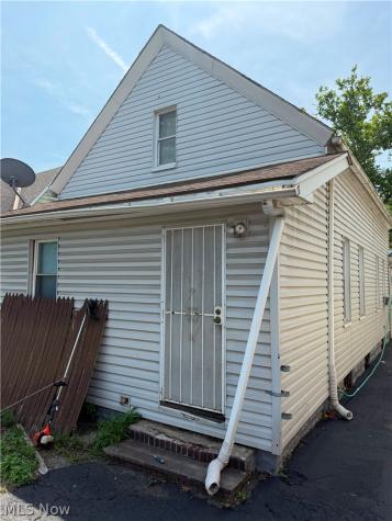 3633 E 47th Street Cleveland OH 44105