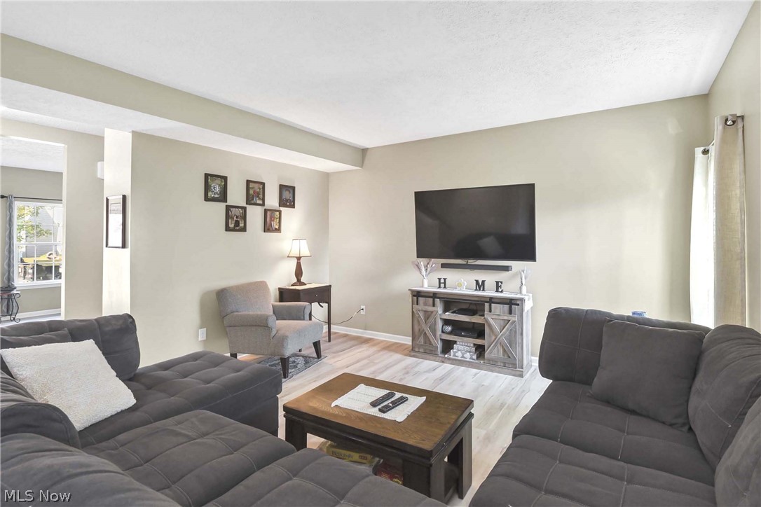 38479 Foxglen Avenue Avon OH 44011