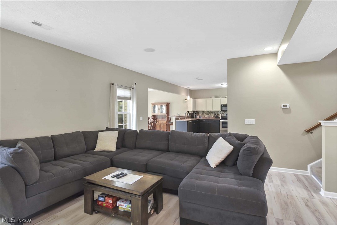 38479 Foxglen Avenue Avon OH 44011