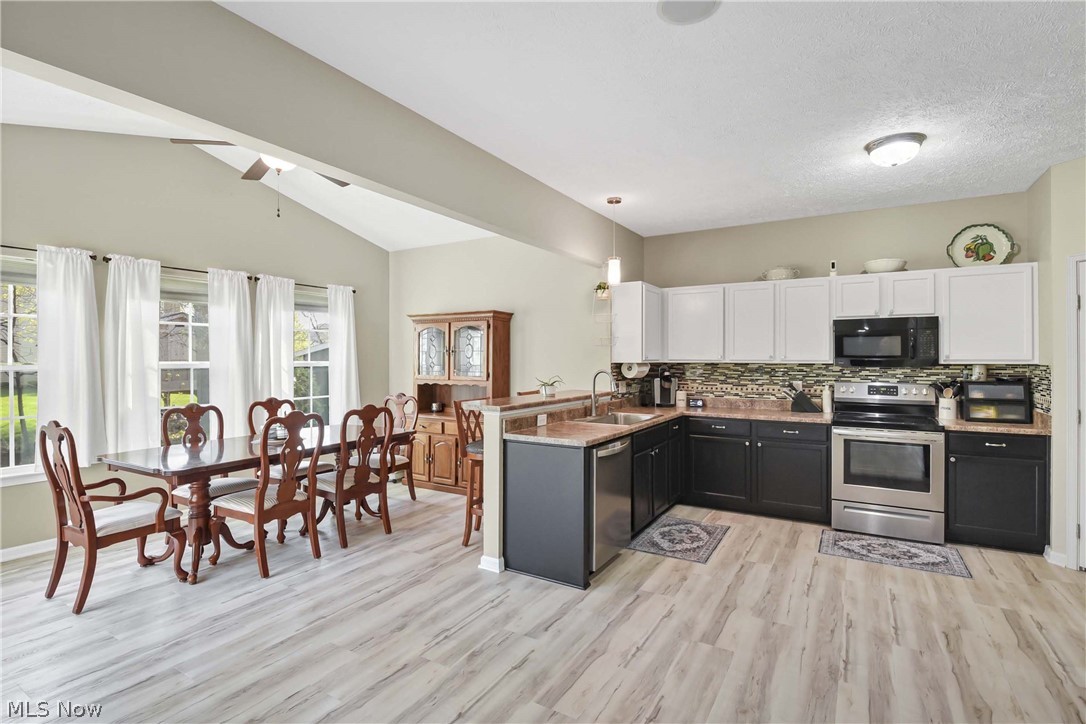 38479 Foxglen Avenue Avon OH 44011