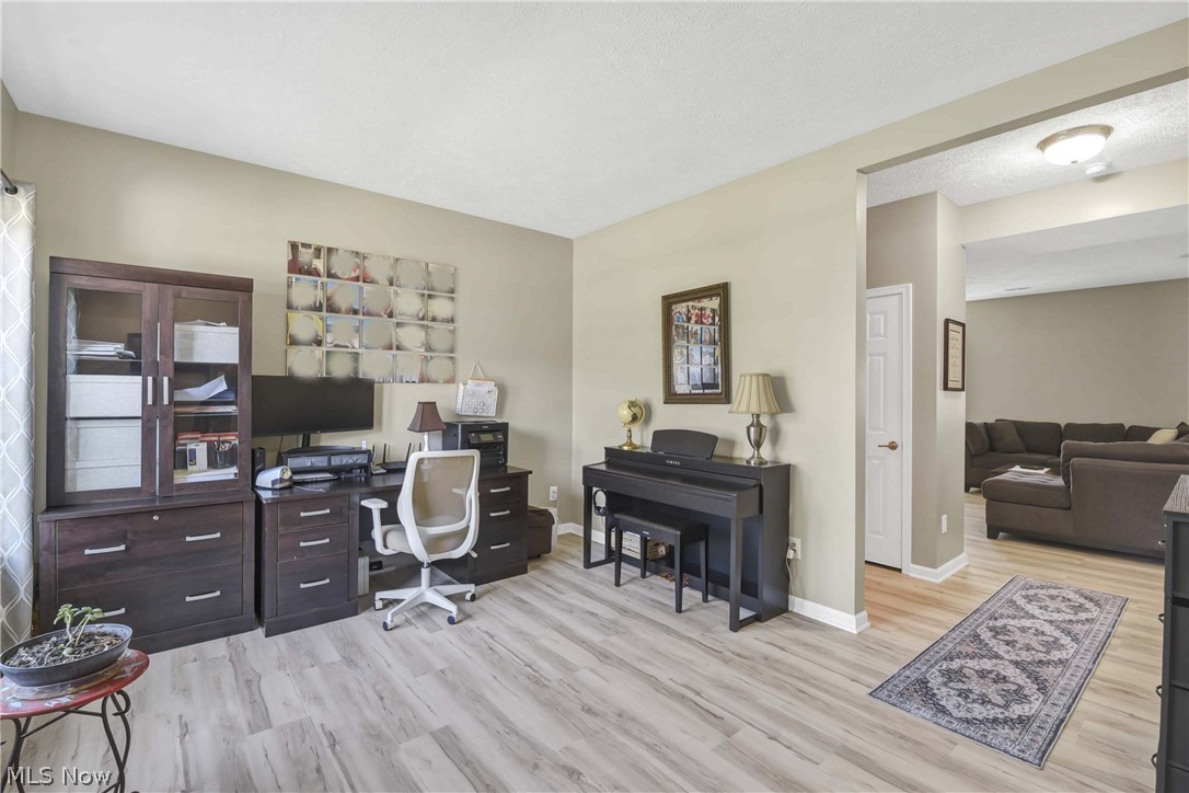 38479 Foxglen Avenue Avon OH 44011