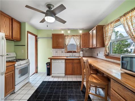 7403 Virginia Avenue Parma OH 44129