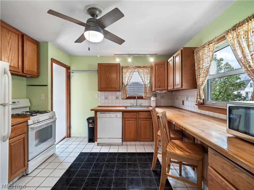 7403 Virginia Avenue Parma OH 44129