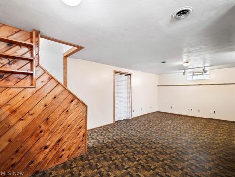 7403 Virginia Avenue Parma OH 44129