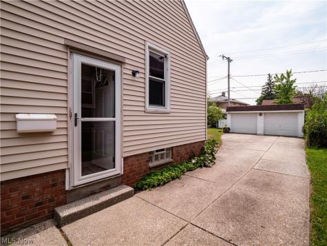 7403 Virginia Avenue Parma OH 44129