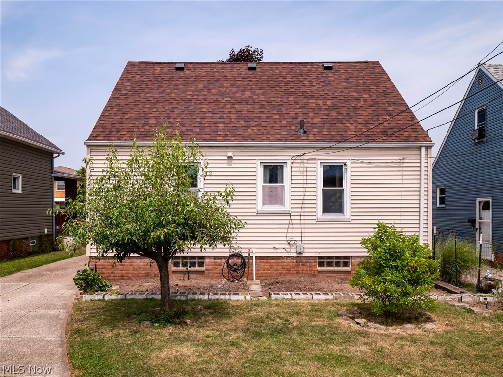 7403 Virginia Avenue Parma OH 44129