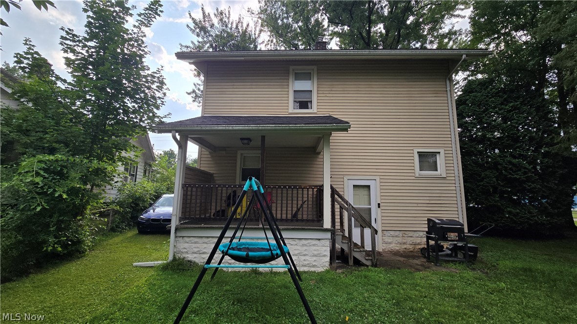 442 Poland Avenue Struthers OH 44471