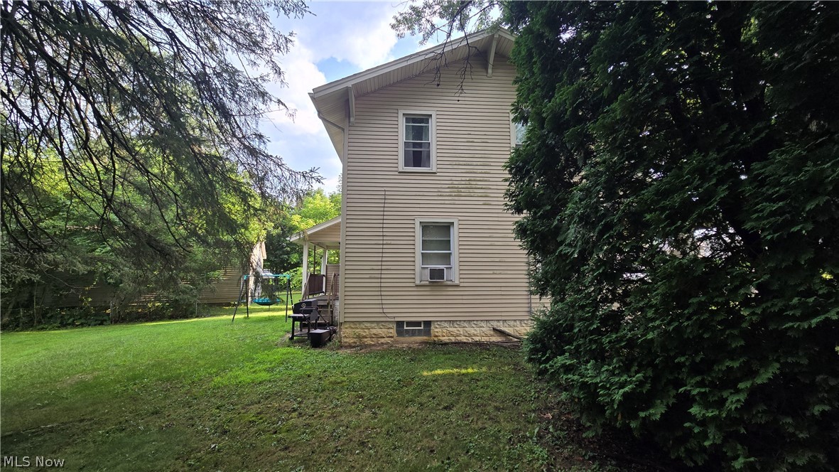 442 Poland Avenue Struthers OH 44471