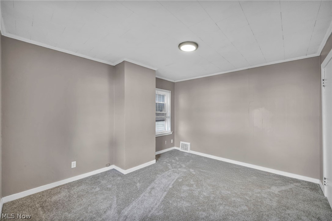 1825 Treadway Cleveland OH 44109