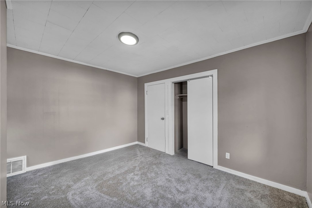 1825 Treadway Cleveland OH 44109