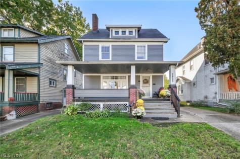 1825 Treadway Cleveland OH 44109